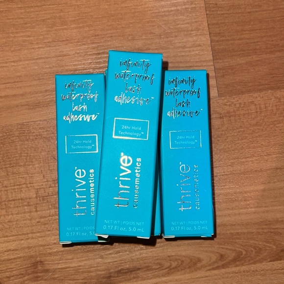 Thrive waterproof lash adhesive🤍 - Picture 2 of 6